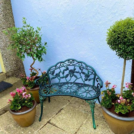 Rose Cottage: Delightful 4 Bedroom Detached Home ポートラッシュ エクステリア 写真